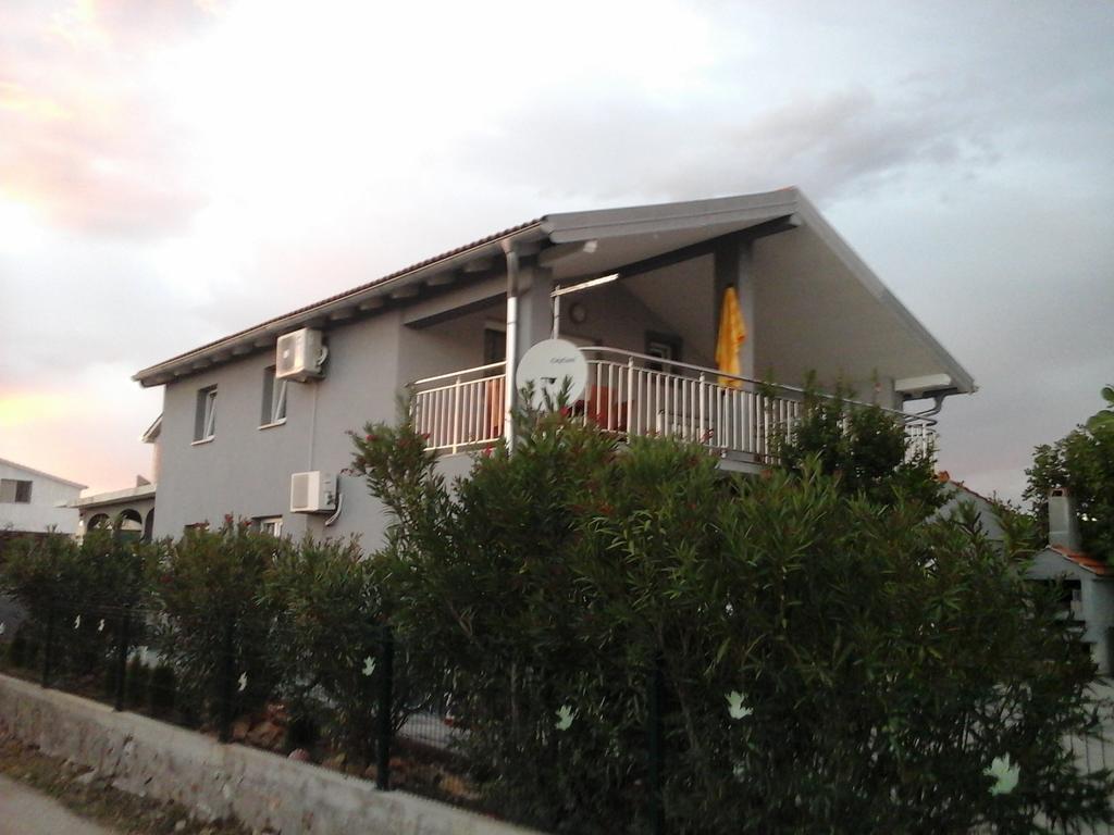 Haus Hanna Vodice Exterior foto