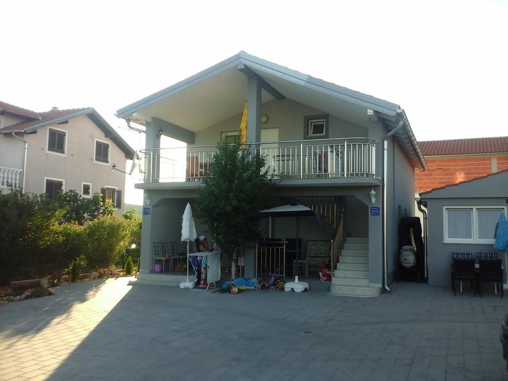 Haus Hanna Vodice Exterior foto